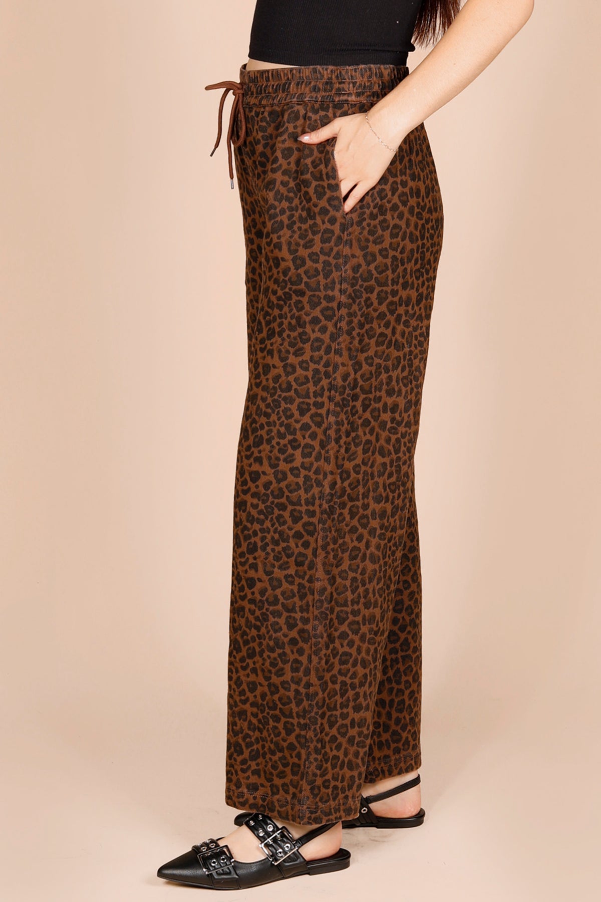 Leopard Print Wide Leg Denim Pant
