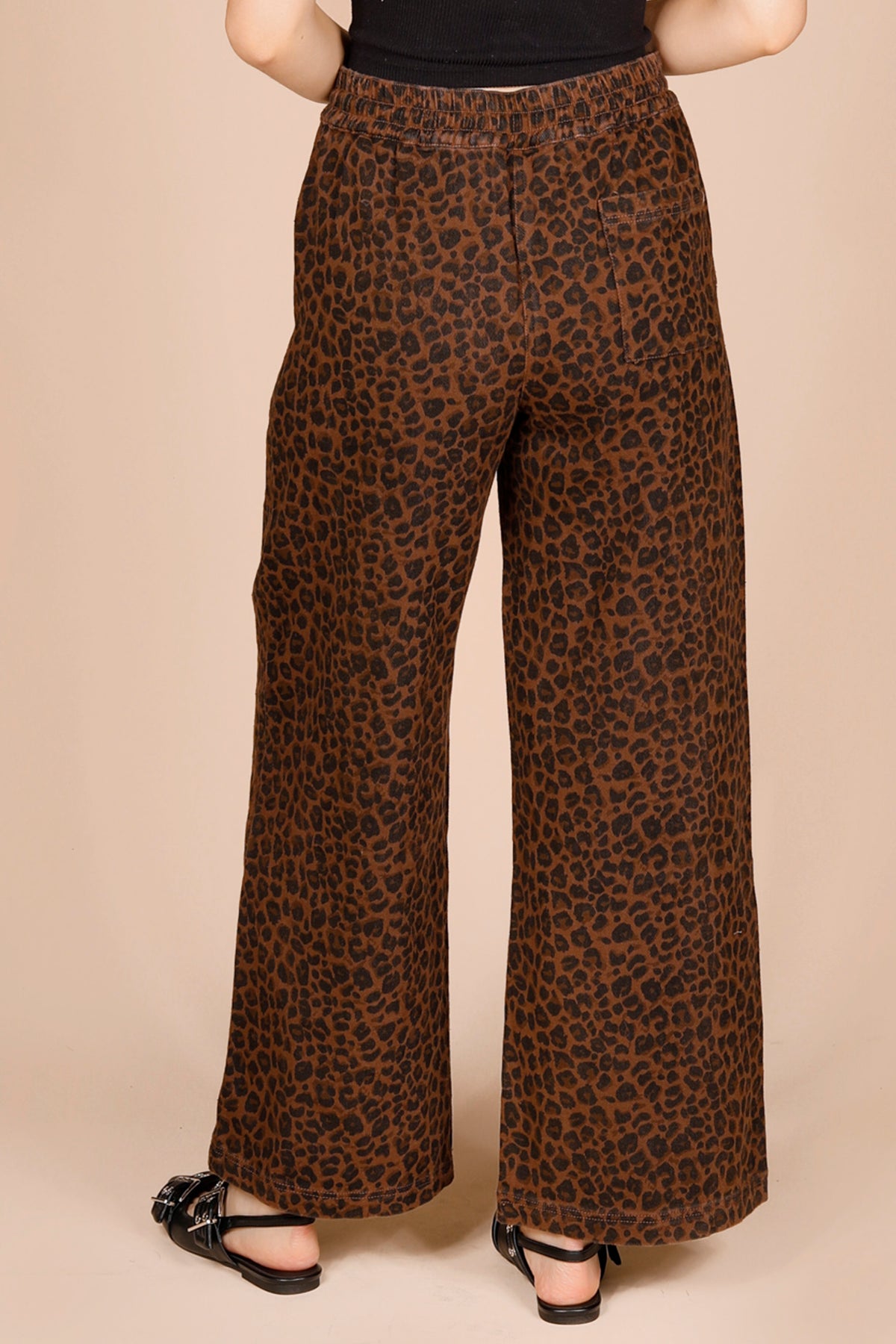 Leopard Print Wide Leg Denim Pant